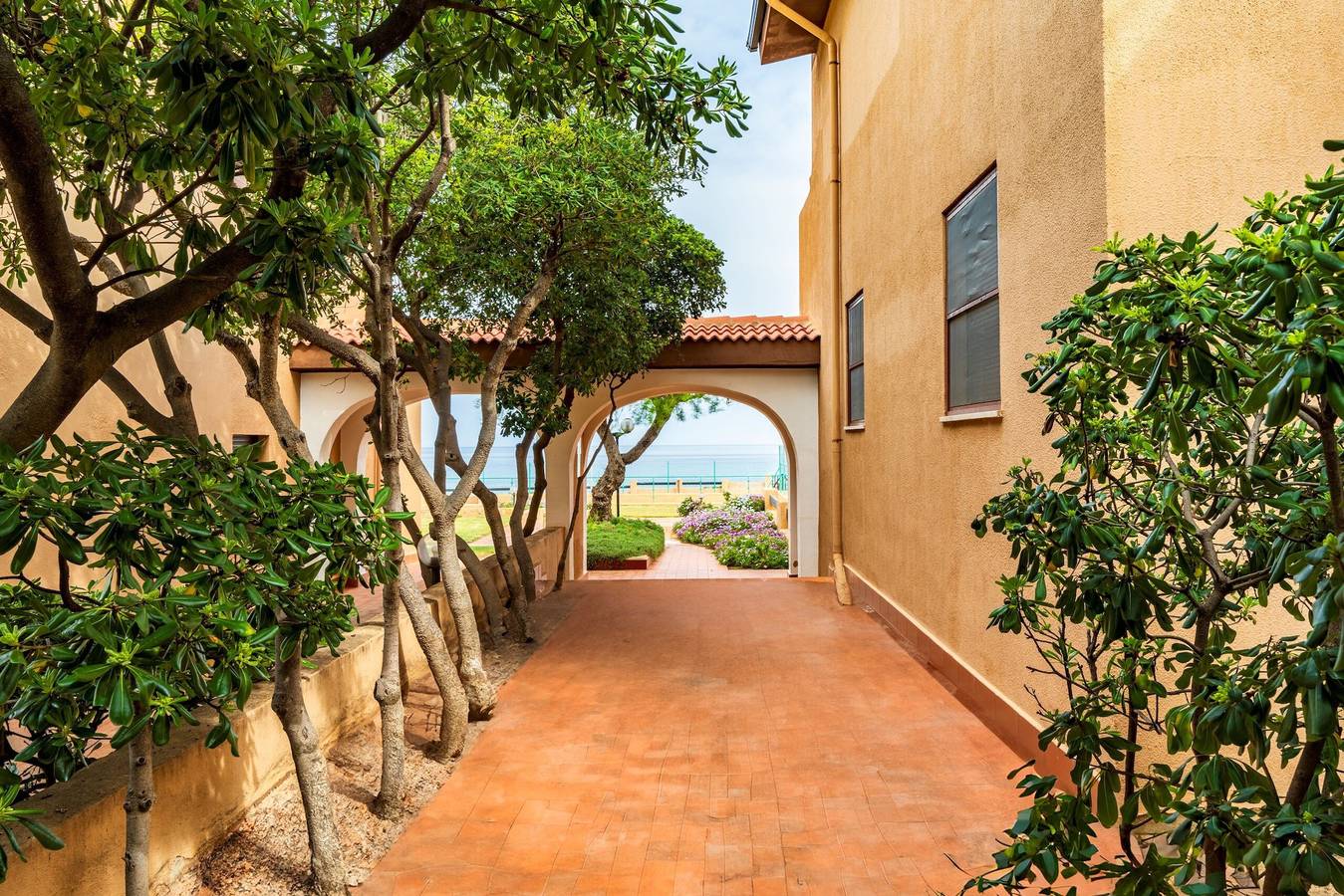 Appartamento intero, Appartamento 'Villa Elena' con Vista Mare, Piscina in Comune e Aria Condizionata in Lu Bagnu, Castelsardo