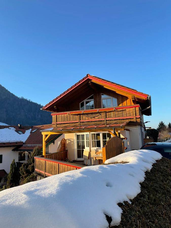Ferienhaus für 11 Personen, mit Ausblick und Terrasse, mit Haustier in Ruhpolding