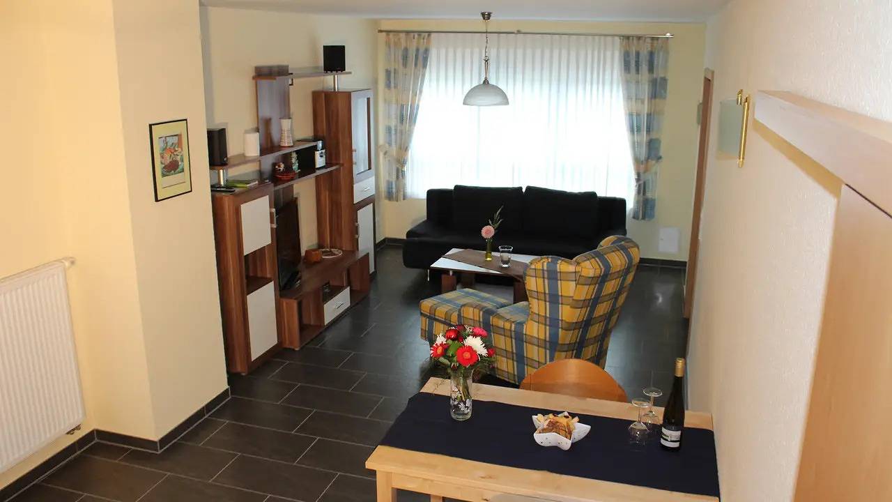 Ganze Ferienwohnung, Ferienwohnung für 4 Personen (92 m²) in Klüsserath in Klüsserath, Moseleifel