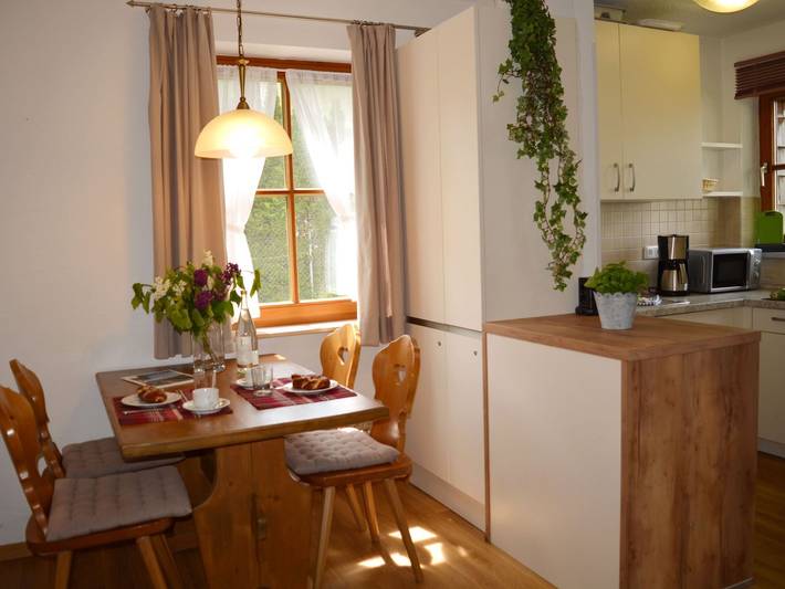 Ferienwohnung für 3 Personen, mit Sauna und Seeblick sowie Balkon in Chieming - 3