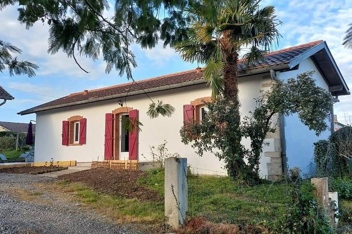 Location de vacances pour 2 personnes, avec Jardin à Rivière-Saas-et-Gourby