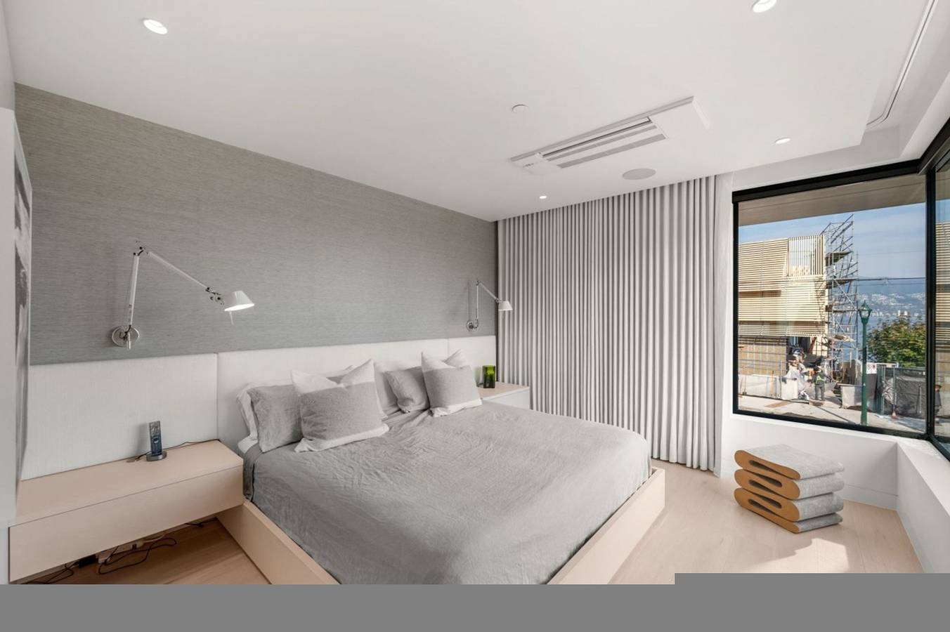 Luxe 2Br Beachfront Home | Rooftop Terrace w/ Bbq in Vancouver, Columbia Británica