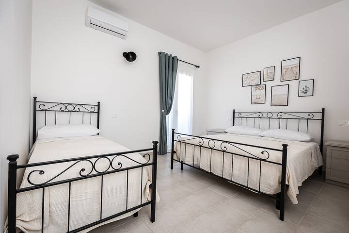 Room 'Le Dimore Di Nonna Nina - 3' with Shared Terrace, Wi-Fi and Air Conditioning in Taviano, Gulf of Taranto