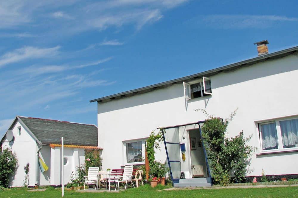 Ganze Wohnung, Ferien auf Hiddensee im schönen Neuendorf - Ferienzimmer Sandorn in Neuendorf Insel Hiddensee, Hiddensee