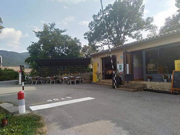 Camping, avec Terrasse et Jardin