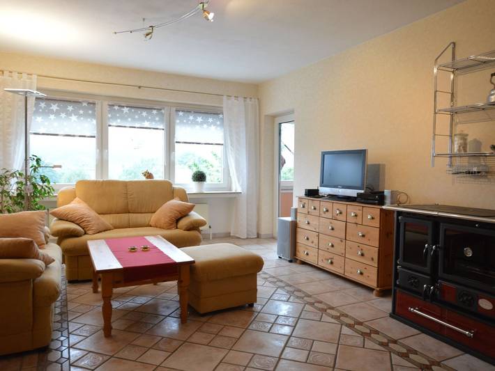 Ferienwohnung für 3 Personen, mit Balkon und Terrasse sowie Garten und Pool in Wuppertal - 2