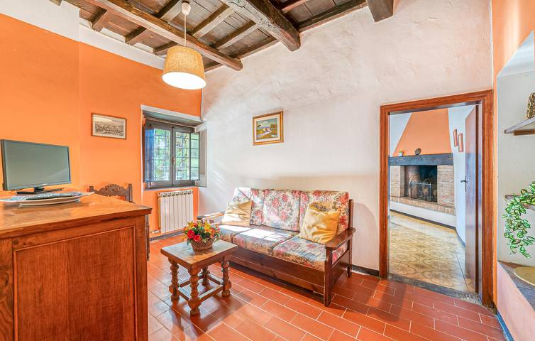 Location de vacances pour 4 personnes, avec terrasse et piscine à Dicomano - 3