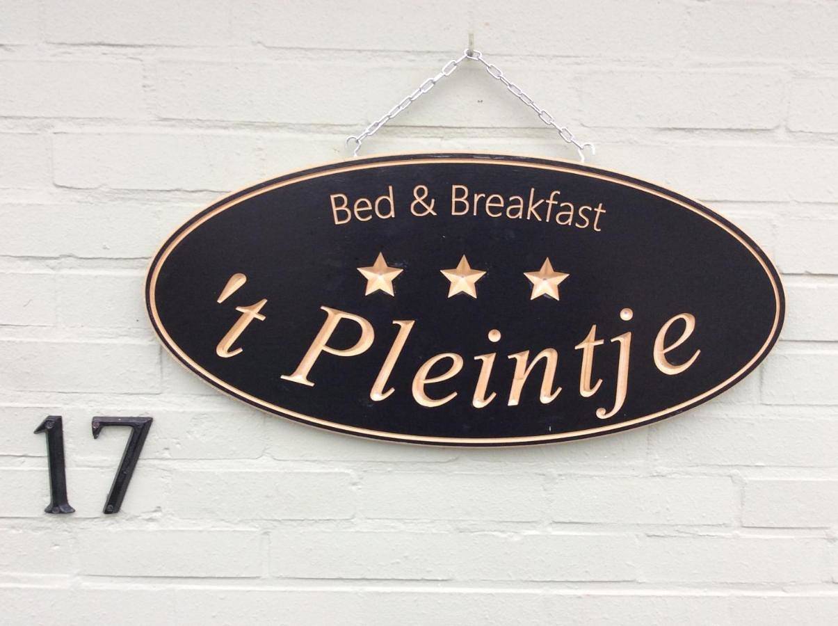 Standard Double Room with Shared Bathroom in Overpelt, Limbourg (Belgique)