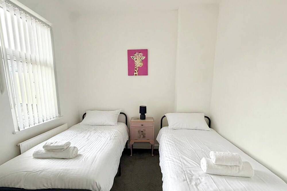 Beach Gem Retreat - A Cosy Costal Stay in Lancashire