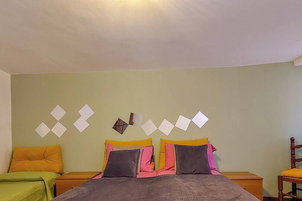 Rustico-Ferienhaus Borgo Antico in Cremia, Gemeinde Cremia