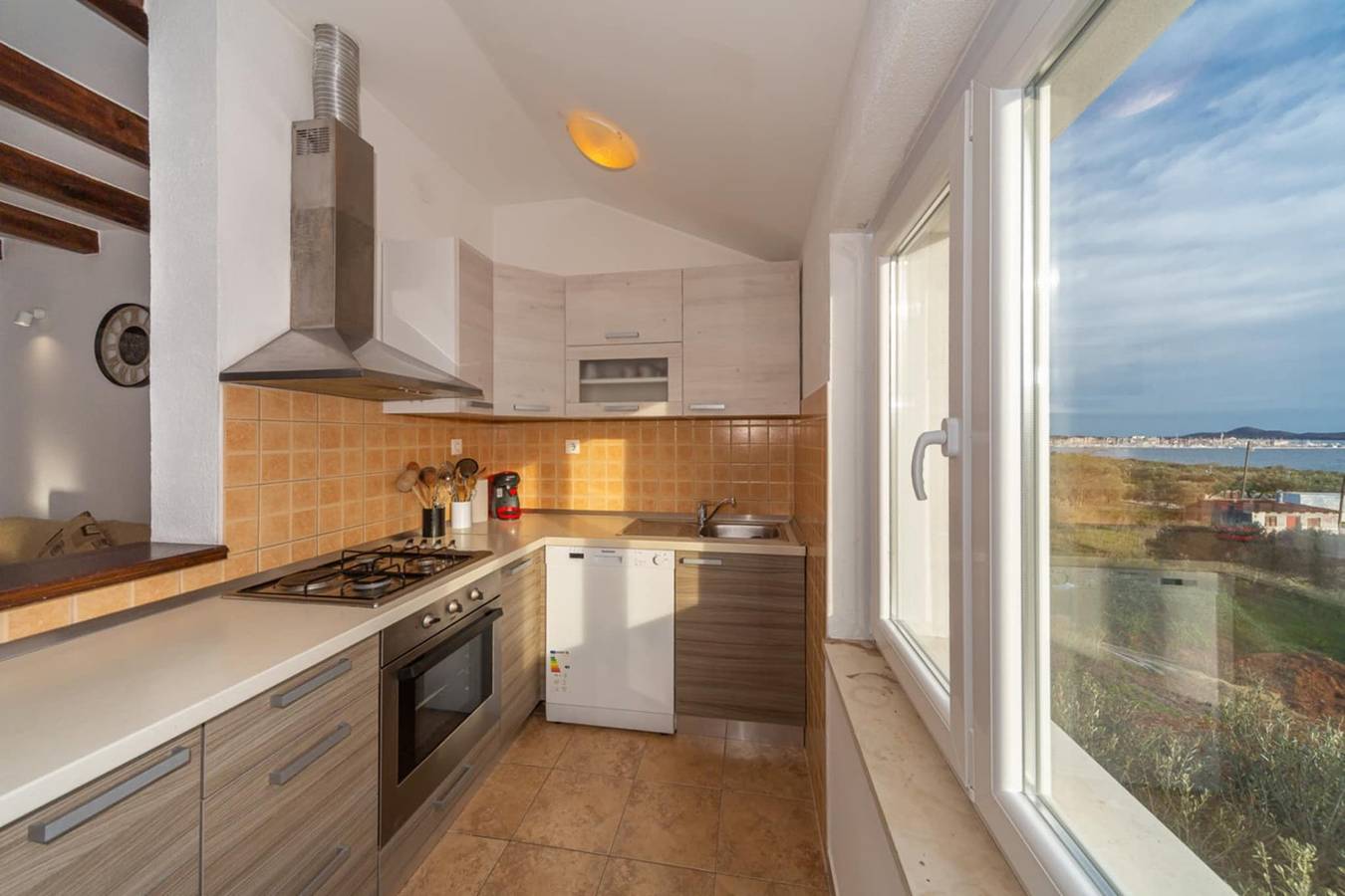 Apartamento entero, Apartamento de vacaciones para 10 personas con balcón/terraza in Sveti Filip i jakov, Region de Zadar