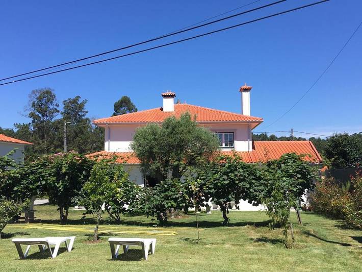 Location de vacances pour 8 personnes, avec jardin, adapté aux familles dans Forjães