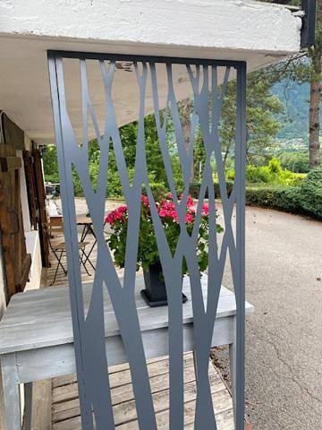 Gîte pour 2 personnes, avec vue et jardin à Menthon-Saint-Bernard - 4