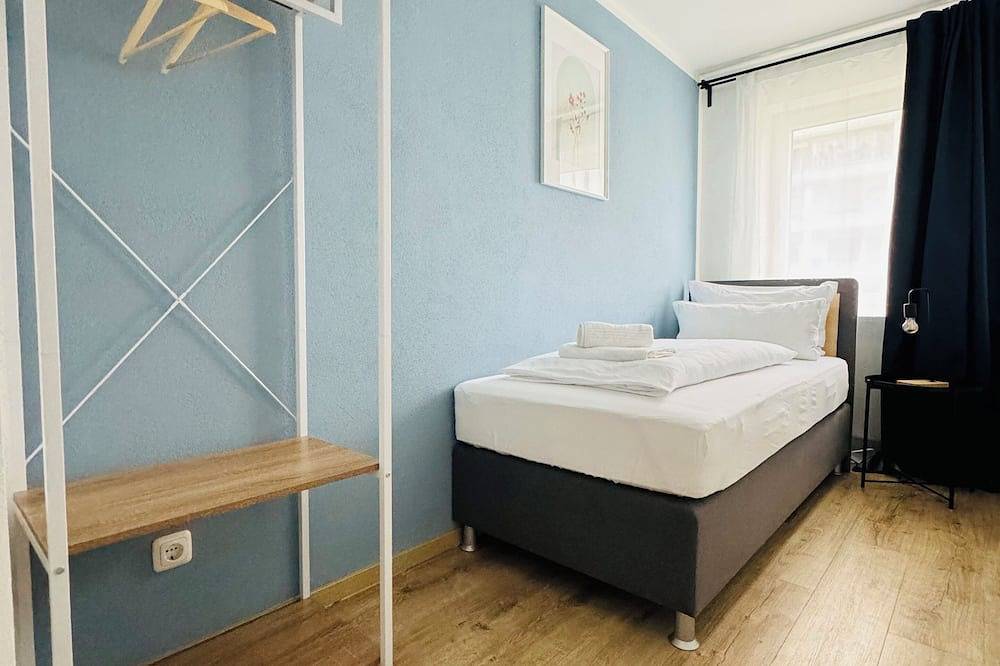 Ganze Wohnung, Casa Lobo - 3Br stay close to Munich City and Airport\n\n in Oberschleißheim, Oberbayern