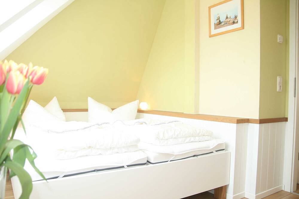 Ganze Wohnung, 2) Ferienwohnung 3-Raum, Obergeschoss, 90m² - Landhaus Alte Schule nahe in Alt Bukow, Neubukow-Salzhaff
