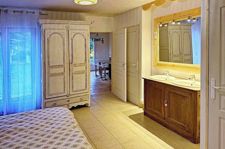 Location de vacances pour 6 personnes à La Vacquerie-et-Saint-Martin-de-Castries - 2