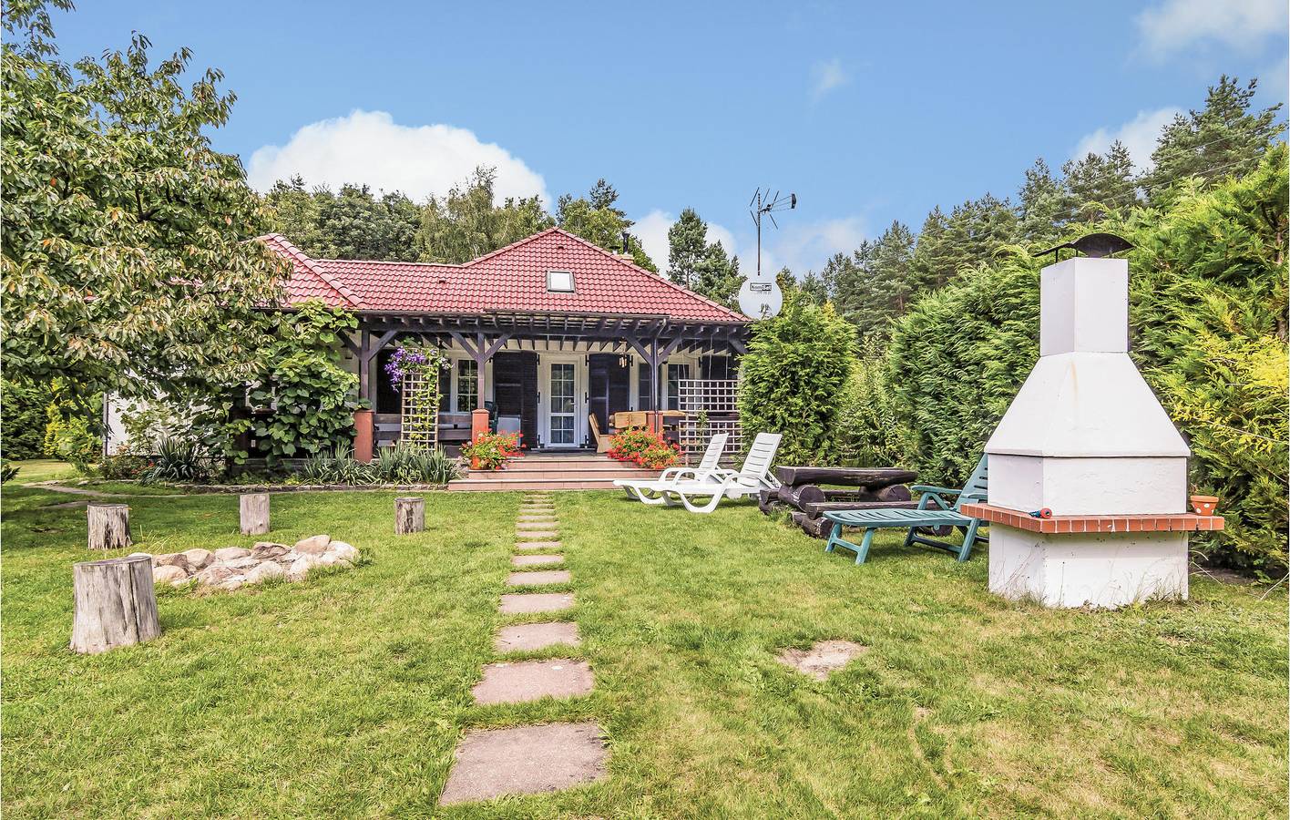 Ferienhaus für 8 Personen mit Terrasse in Westpommern