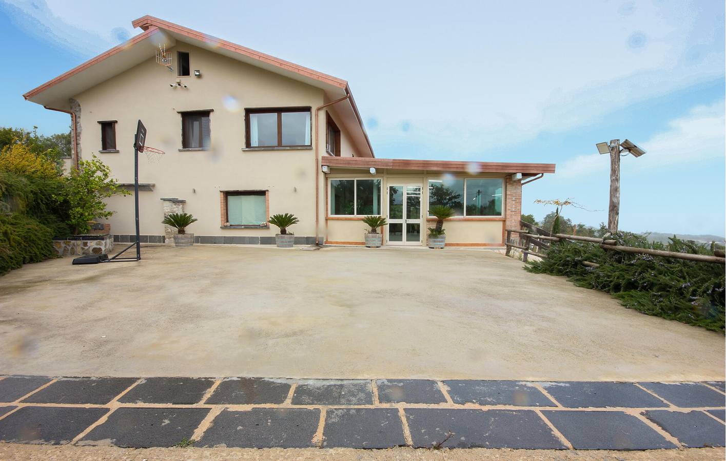 Senerchia Gartenwohnung mit Pool & Parkplatz in Senerchia, Avellino Provinz