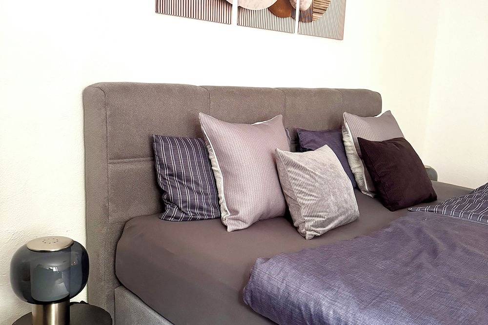Ganze Wohnung, Gemütliche Ferienwohnung Nähe Waldrand und fränkisches Seenland in Heideck, Frankenalb