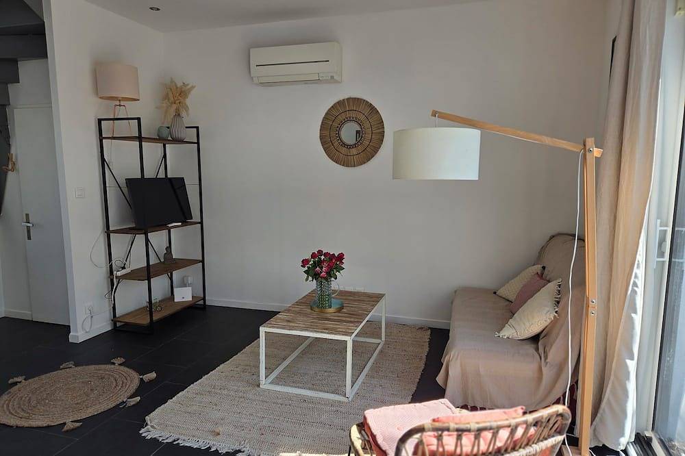 House with terrace in a quiet location close to all amenities in Blagnac, Toulouse region