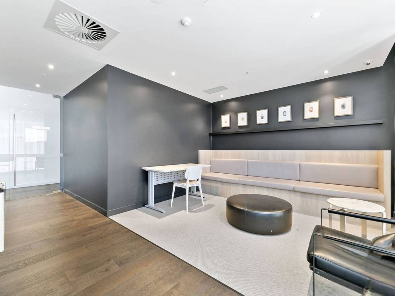 Entire apartment, Collingwood Cool | 2-Bed, Balcony, Gym, Rooftop in Collingwood (Melbourne), Melbourne