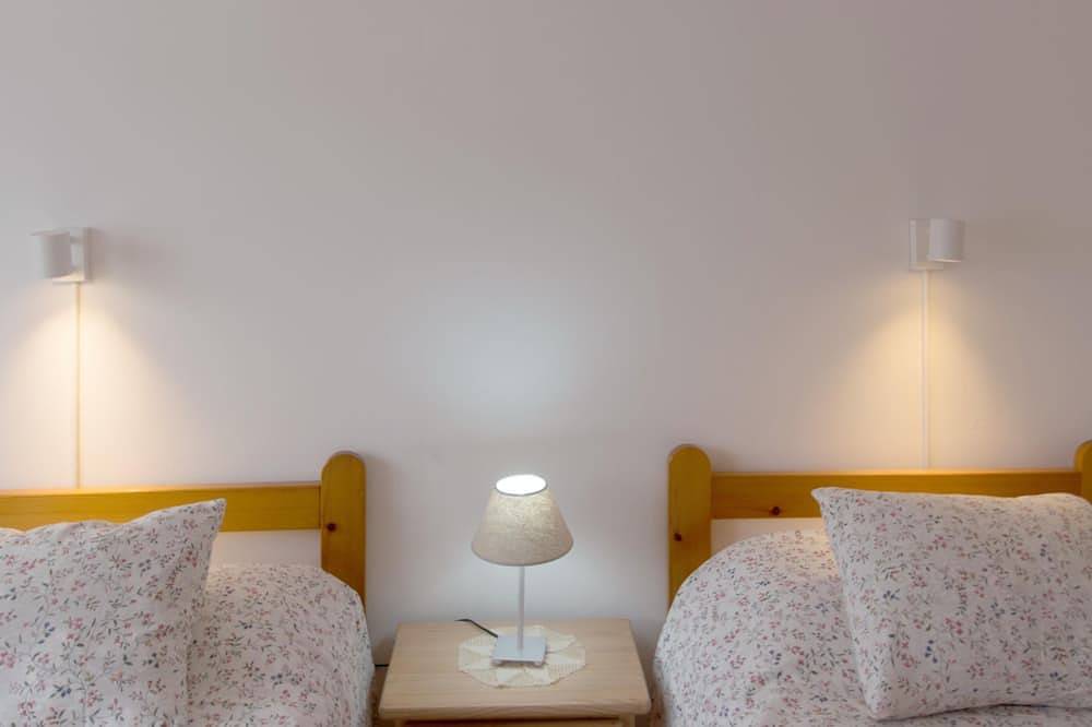 Ganze Wohnung, Wunderschönes Apartment direkt am Meer in Los Cristianos in Los Cristianos, Arona