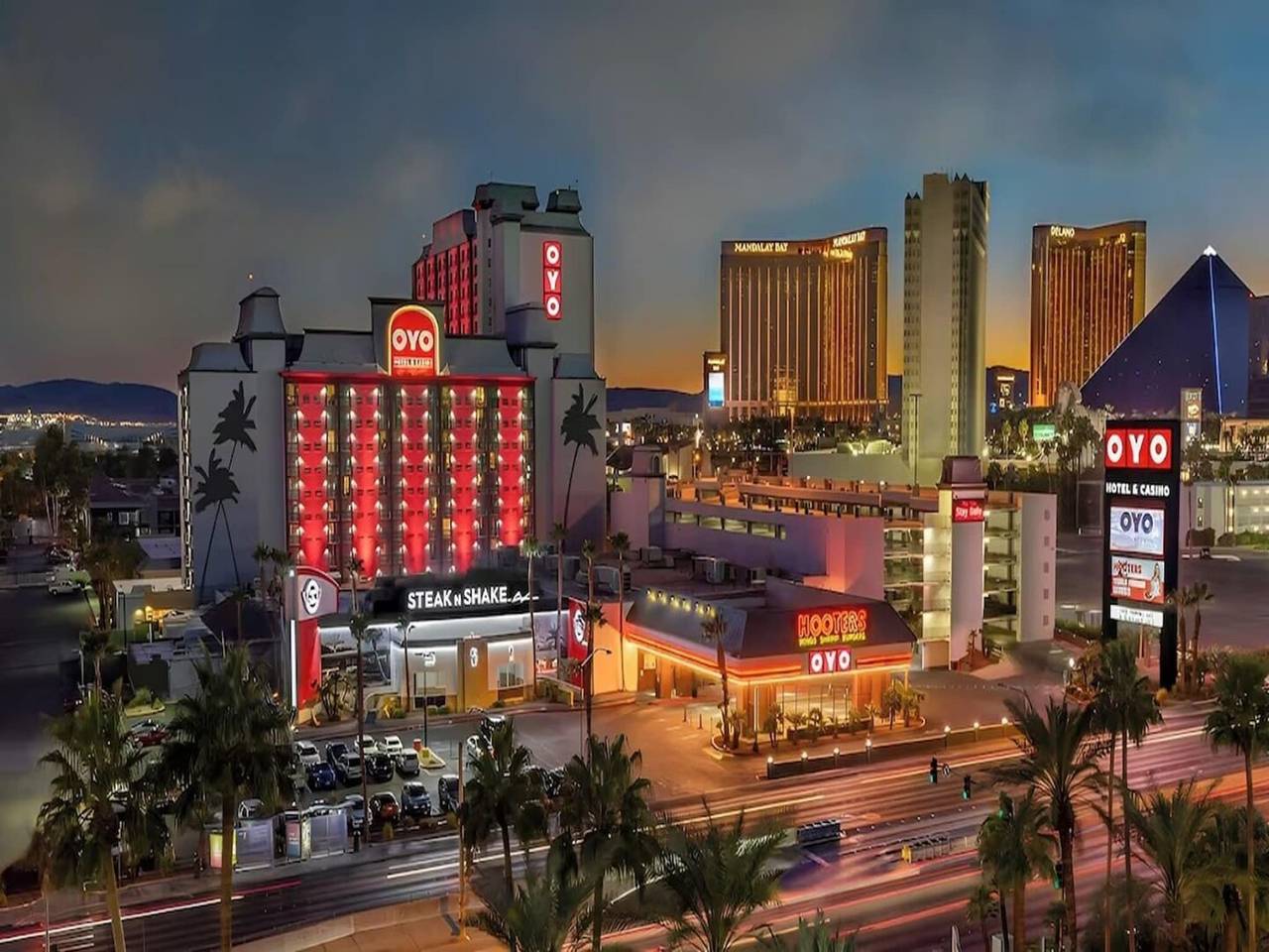 Apartamento entero, Cama King Premium | Vista a la piscina Las Vegas in Las Vegas Strip, Paradise