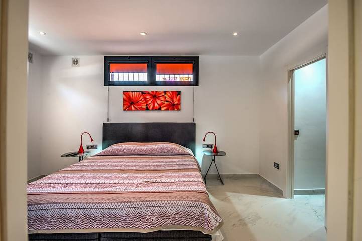 Villa Acaimo - Villa moderne de luxe avec 4 chambres et piscine privée chauffée in Polop, Costa Blanca