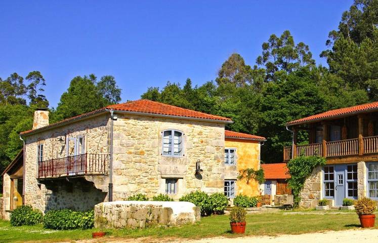 Casa rural para 2 personas, con Jacuzzi además de Terraza y Jardín en Puentedeume