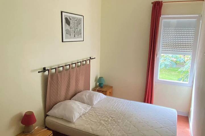 Location de vacances pour 4 personnes, avec jardin et terrasse à Plévenon - 2