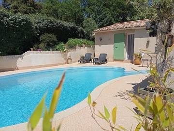Chambre d’hôte pour 2 personnes, avec piscine ainsi que jardin et jacuzzi à Lauris