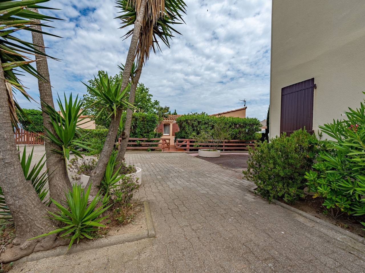 Le Hameau des Capellans in Saint-Cyprien, Côte d'Améthyste