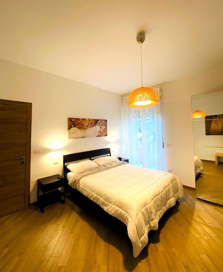 Double Room with Private Bathroom in Spoltore, Provincia di Pescara