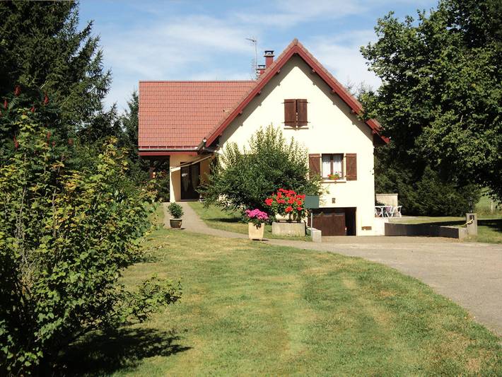 Cottage pour 3 personnes, avec jardin dans Vers-en-Montagne