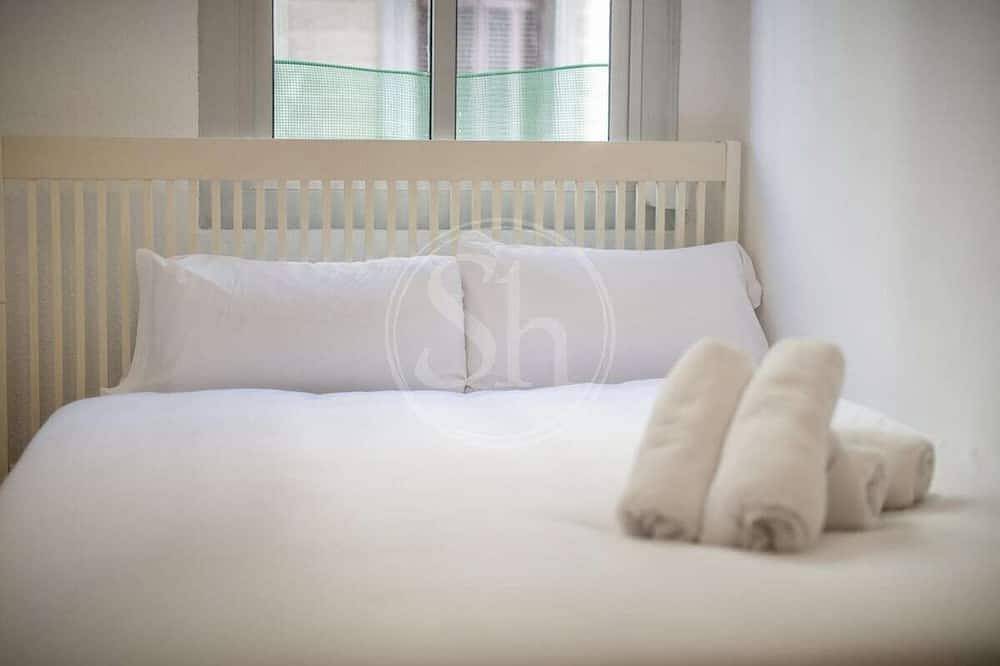 Entire apartment, City center apartment Poblesec in Barcelona Centre, Barcelona