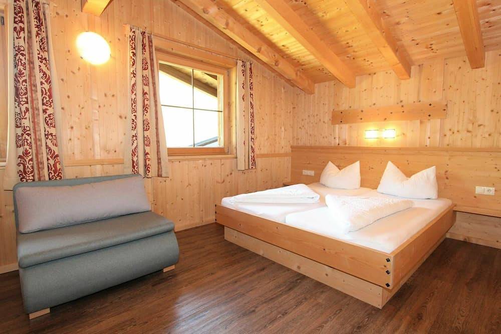 Mooi appartement in vakantiehuis voor 9 personen met Wifi, Tv, terras en parking in Juns, Hintertux