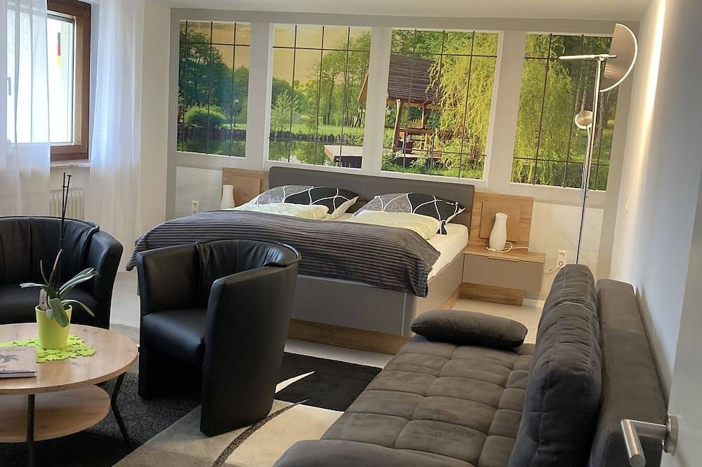 Geheel appartement, Apartment 42sqm, 1 living/bedroom, max. 2 persons in Lichtenstein, Neckar-Alb