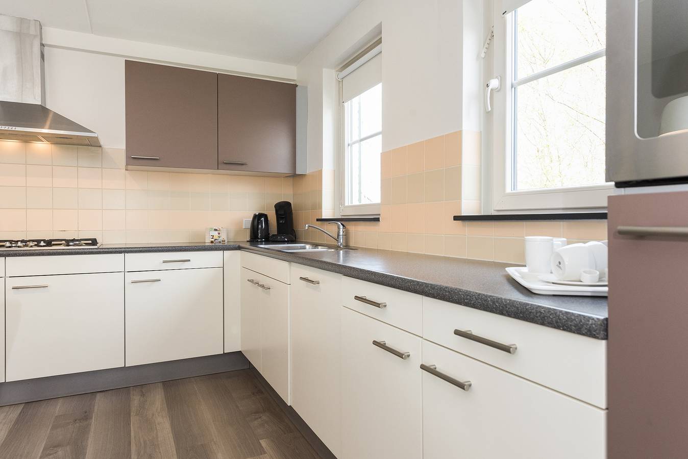 Bungalow für 12 Personen mit Terrasse in Burgh-Haamstede, Zeeuwse Kust