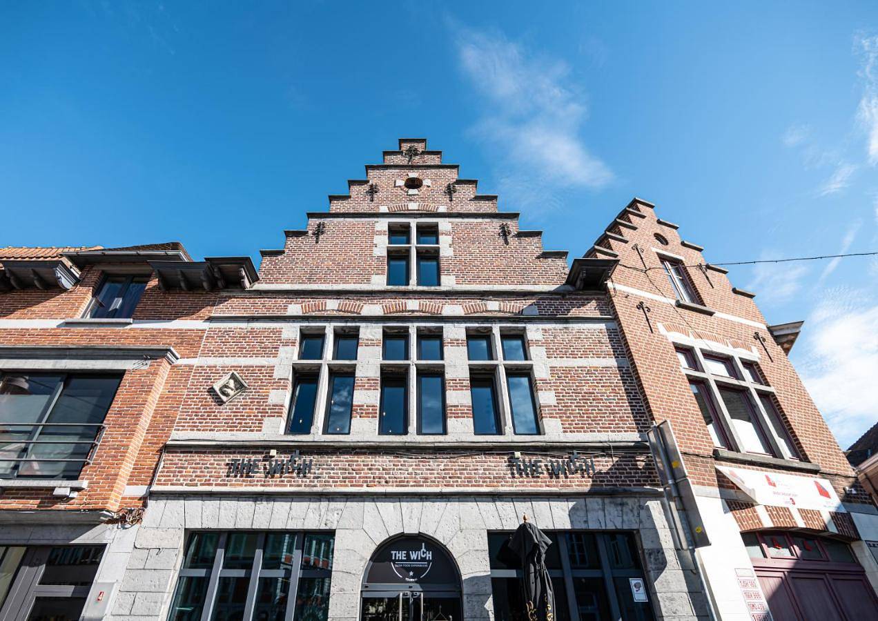 Appartement entier, Les Camuches de la banque - Appartements privatifs de 35 à 110 m2 avec patios - Centre ville in Tournai, Hainaut