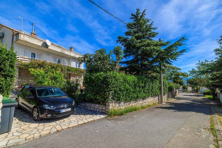 Ferienwohnung für 3 Personen, mit Balkon und Garten in Novi Vinodolski - 2
