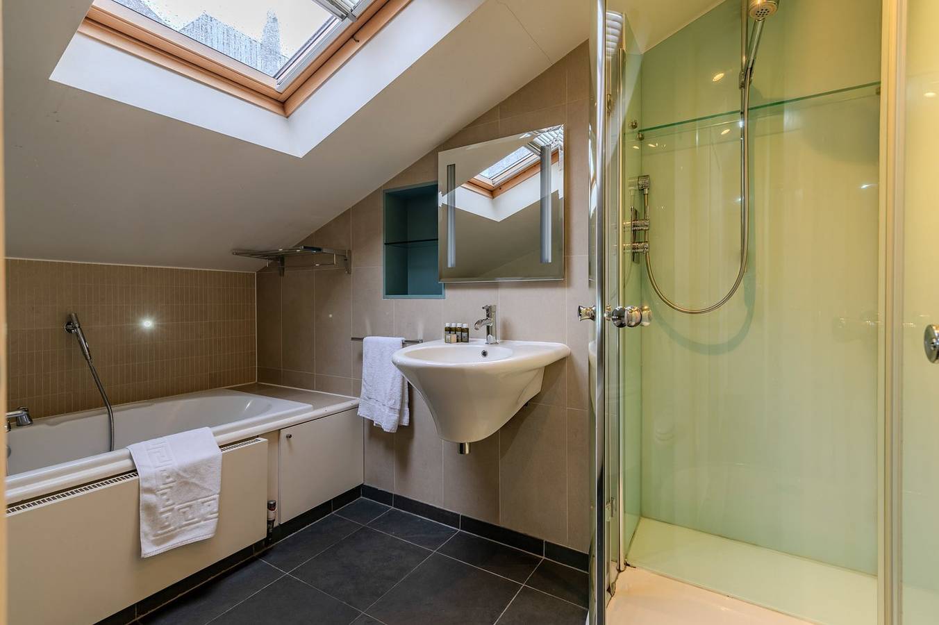 Beautiful Three Bedroom House in West London in Kensington and Chelsea, London