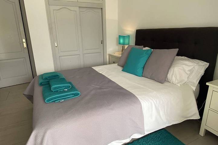 Appartement entier, Bel appartement avec vue fantastique sur la mer, wi-fi et parking privé in Port de Sóller, Sóller