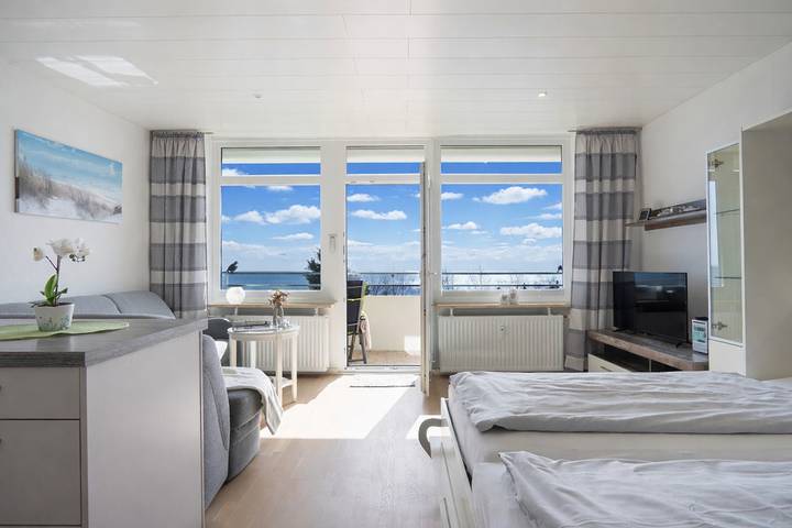 Ferienwohnung für 2 Personen, mit Meerblick und Balkon in Großenbrode