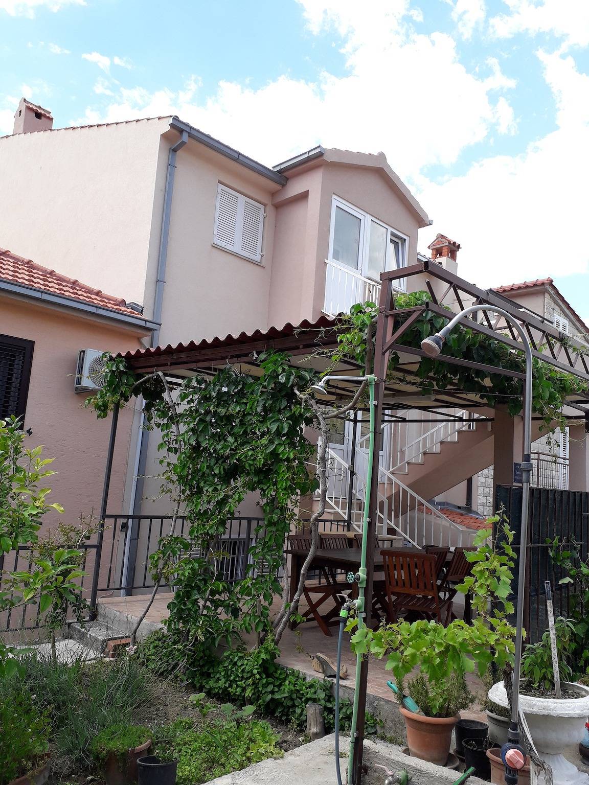 Ganze Wohnung, 2-Zimmer-Ferienwohnung am Strand Podstrana, Split A-14993-b in Podstrana, Split-Dalmatien