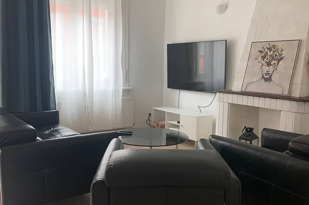 Pretty, well-equipped town house in Valenciennes, Valenciennes region