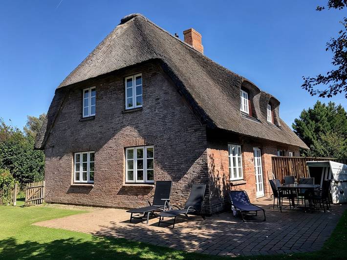 Ferienhaus für 6 Personen, mit Terrasse und Garten in Utersum