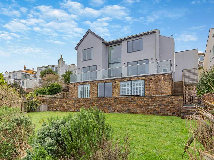 Cottage for 10 people in Polruan