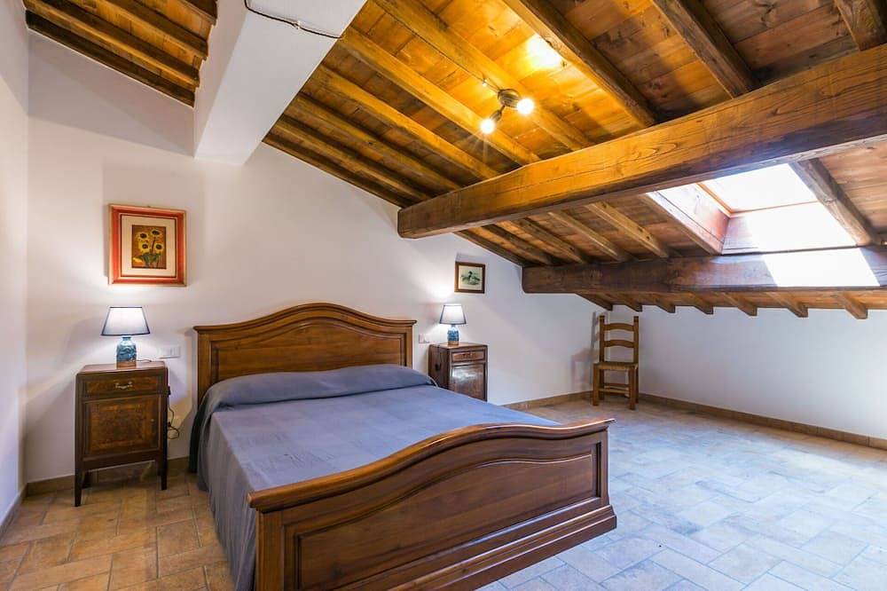 Ganze Wohnung, Schöne Wohnung mit  W-Lan, Klimaanlage, Pool, Tv, Haustiere erlaubt und Panoramablick in Guardistallo, Etruskische Küste