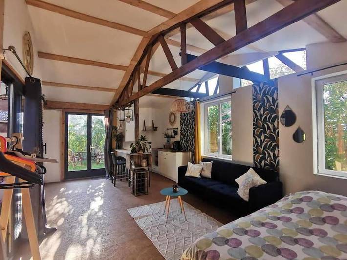 Gîte pour 2 personnes, avec Terrasse et Jardin à Neuville-en-Ferrain