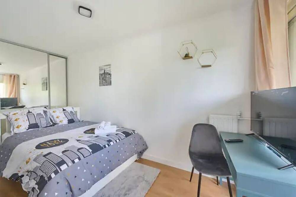 Entire apartment, Standing-4 Bedrooms -free Parking -15mn From Paris in Montmagny, Val-d'Oise